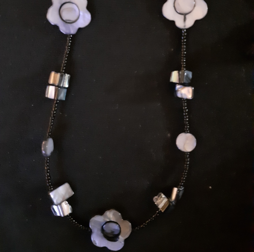Two necklaces - Picture 3 of 4